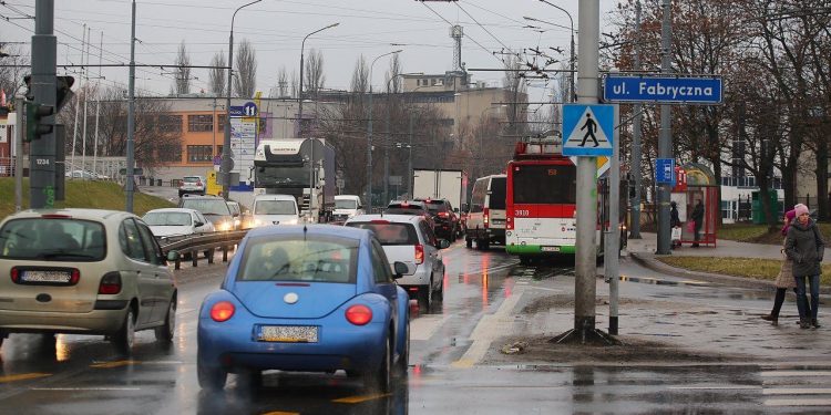 2019-02-11T08:29:45:45 , 

Fot. Piotr Michalski 


Ul . Fabryczna zamknieta . Utrudnienia w ruchu , ul . Leczynska , Droga Meczennikow Majdanka , Plac Bychawski , al . Pilsudskiego .