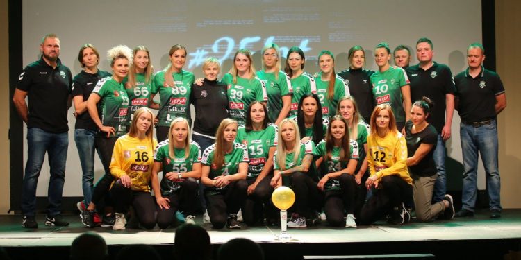 2019-09-04T20:55:34:00 , 

Fot. Piotr Michalski 


Prezentacja druzyny MKS Lublin . *** Local Caption *** Pilka reczna kobiet