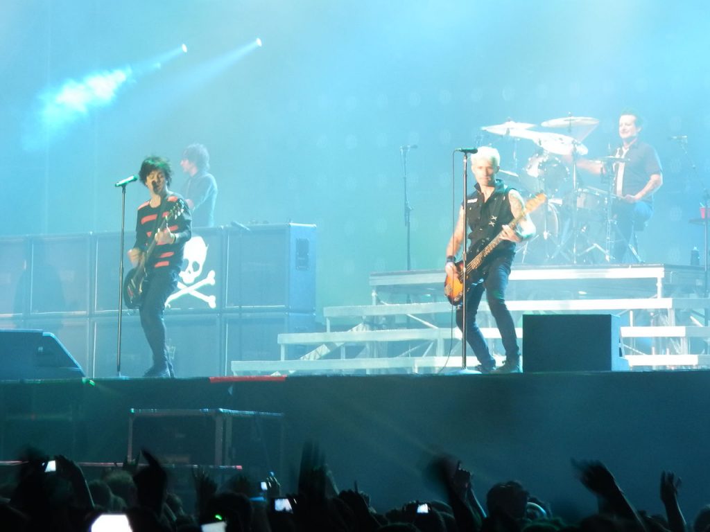 1280px green day live 5 june 2013 in rome