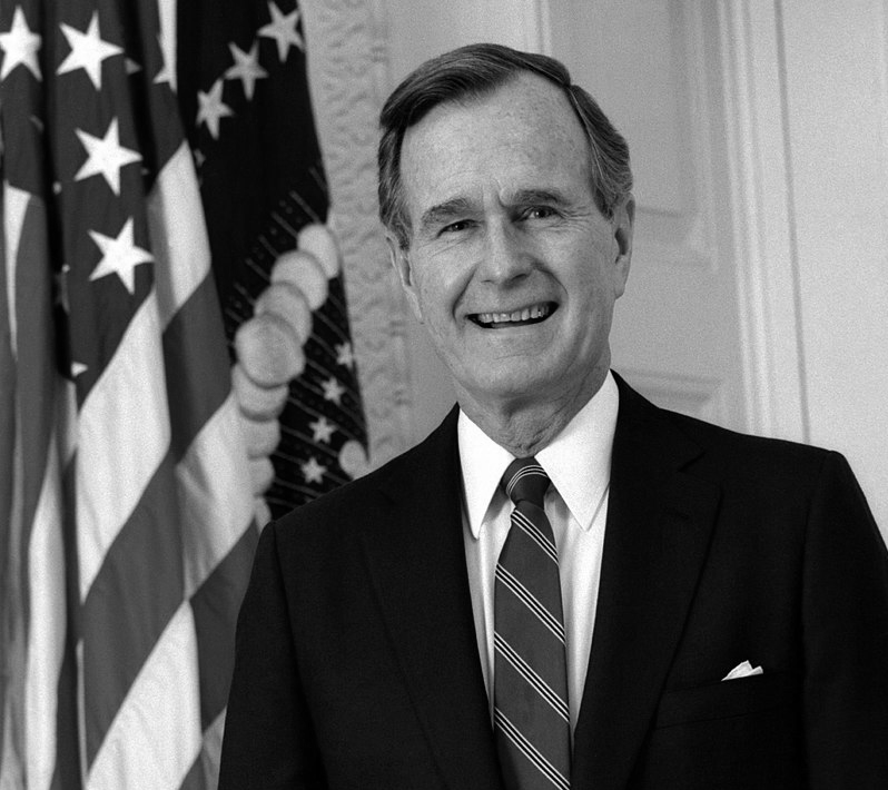 George H.W. Bush nie żyje. Miał 94 lata 1 800px george h. w. bush president of the united states 1989 official portrait