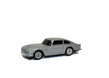 aston martin 1855833 960 720