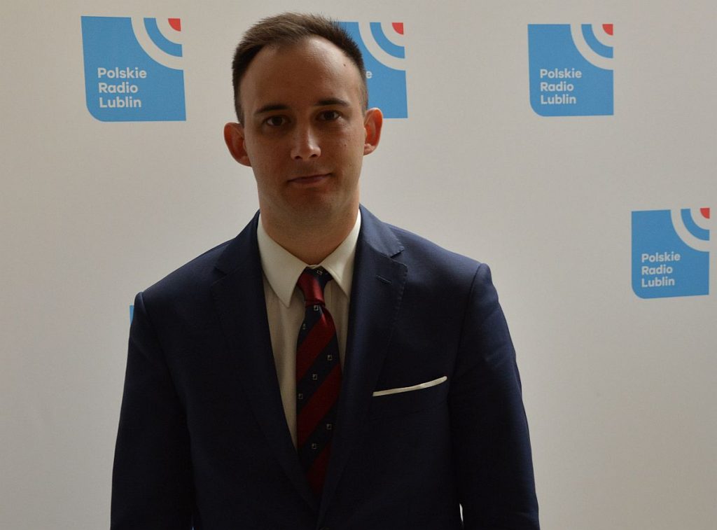 Ekonomista: Częściowa komercjalizacji szpitali posłuży raczej mniej zamożnym 1 debata 8