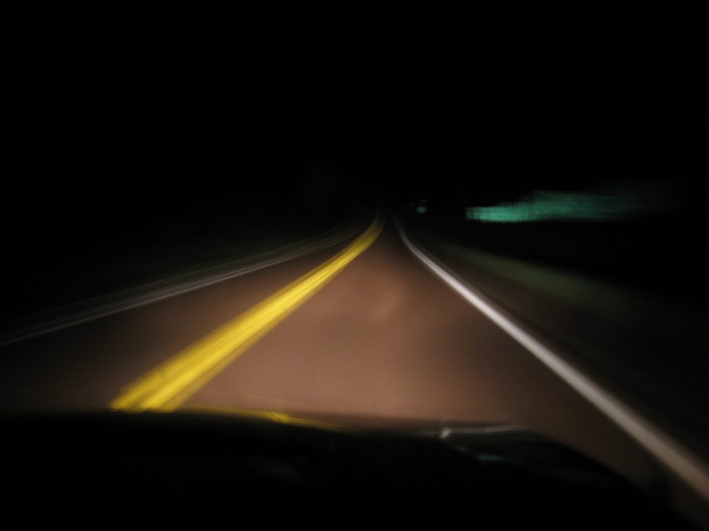 driving at night 1542327 1280x960