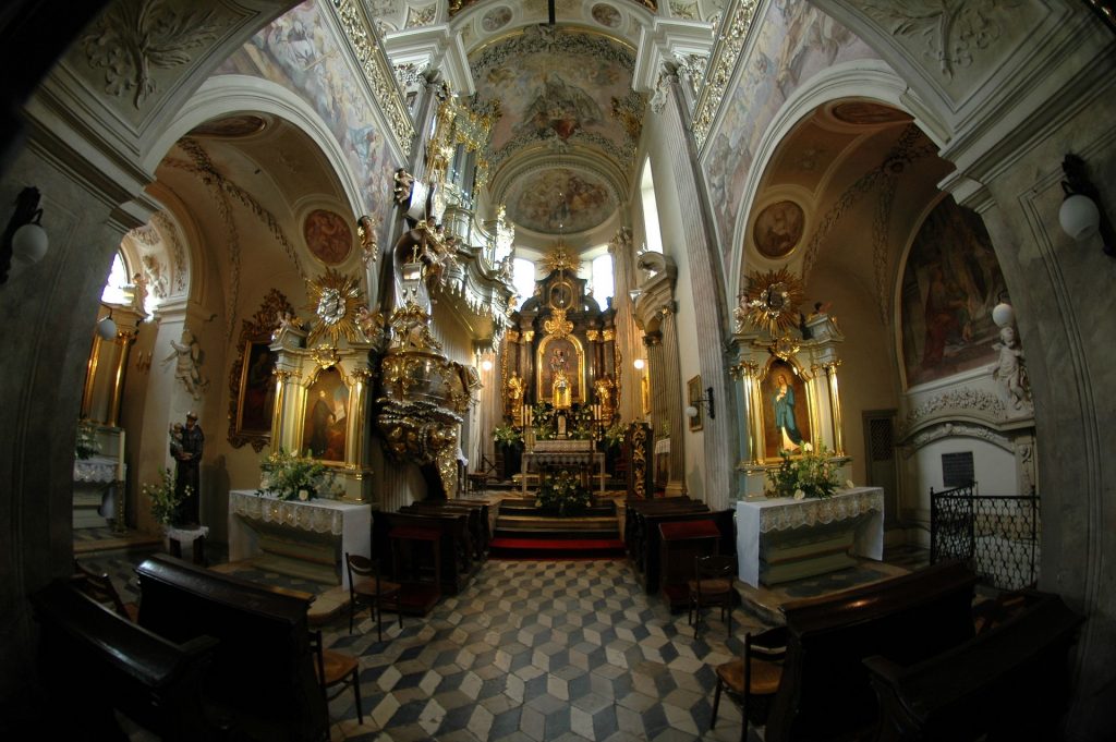 kosciol sw andrzeja krakow wnetrze 1