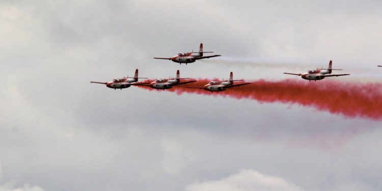 2018-08-25T14:52:53:93 , 

Fot. Piotr Michalski 


AIRSHOW Radom 2018 . Samolory : Orlik , Iskra , Grippen , EuroFighter , So 27 , Tricolori .