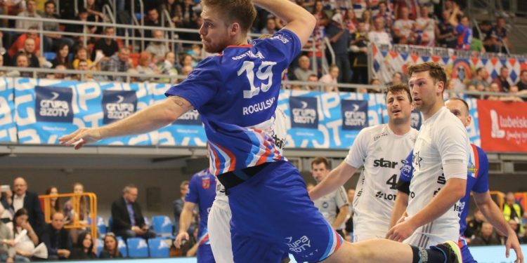 2019-03-30T16:48:49:12 , 

Fot. Piotr Michalski 


Azoty Pulawy - THW Kiel . EHF .