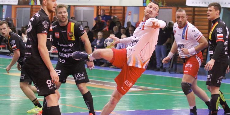 2018-01-20T20:05:39:00 , 

Fot. Piotr Michalski 


Azoty Pulawy - Piotrkowianin Piotrkow Trybunalski .