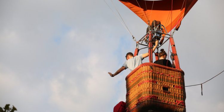 2019-08-15T18:16:06:59 , 

Fot. Piotr Michalski 


14 . Miedzynarodowe Zawody Balonowe . Ballon Cup Naleczow 2019 .