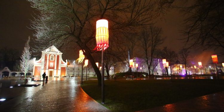 2017-12-06 , 

Fot. Piotr Michalski 


Swiateczne iluminacje Ratusz , Plac Litewski .