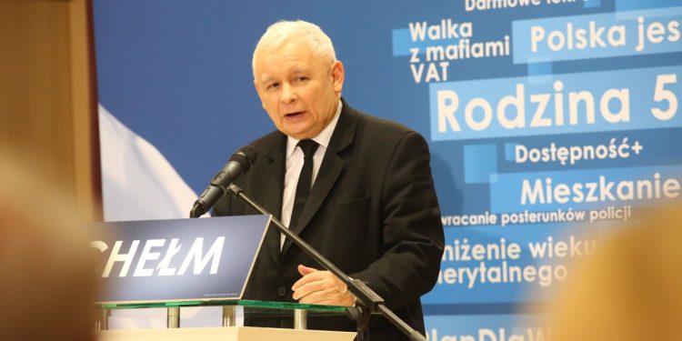 2018-10-31T20:45:16:16 , 

Fot. Piotr Michalski 


Konwencja PiS przed II tura Wybory Samorzadowe . Prezes Jaroslaw Kaczynski .