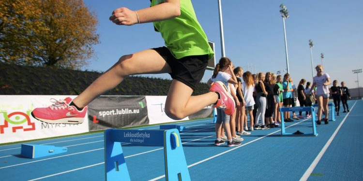 2017-10-17T13:13:51:20 , 

Fot. Piotr Michalski 

Trening z mistrzami lekkoatletyki . Stadion Lekkoatletyczny .