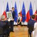 2019-06-19T10:14:01:51 , 

Fot. Piotr Michalski 


Premier Mateusz Morawiecki podczas zakonczenie roku szkolnego w II LO w Chelmie .