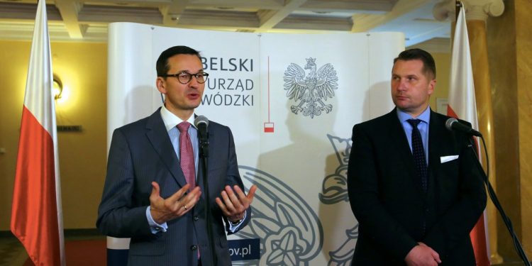 2017-10-20T15:20:57:14 , 

Fot. Piotr Michalski 

Wicepremier, Minister Finansow Mateusz Morawiecki w Lubelski Urzad Wojewodzki .