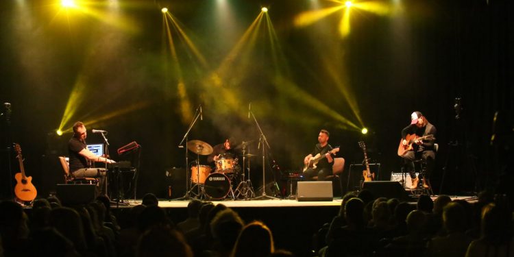 2019-05-31T19:25:32:00 , 

Fot. Piotr Michalski 


Krzysztof Napiorkowski . Koncert w Radio Lublin .