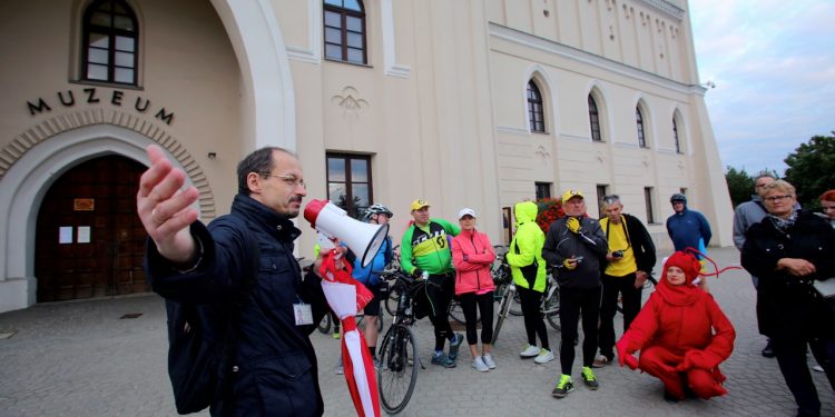 2018-06-30T20:13:53:42 , 

Fot. Piotr Michalski 

Noc Unii Lubelskiej .