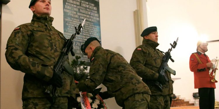 2019-01-08T15:44:47:00 , 

Fot. Piotr Michalski 


Urodziny Roman Dmowski . Tablica w kosciol przy ul. Gospodarcza .