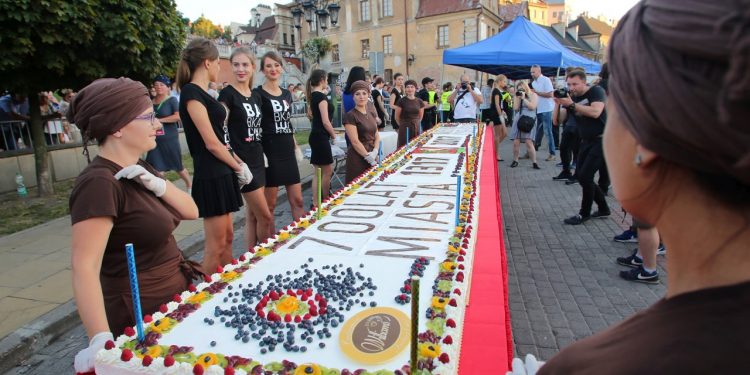 2017.08.15 , Lublin . Wielki tort na 700-lecie Lublina . Fot. Piotr Michalski