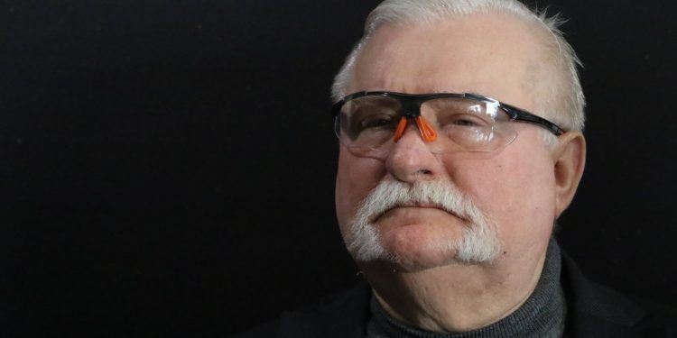 2019-04-26T16:50:02:00 , 

Fot. Piotr Michalski 


Lech Walesa . Spotkanie z Wlodzimierz Karpinski i Krzysztof Zuk .