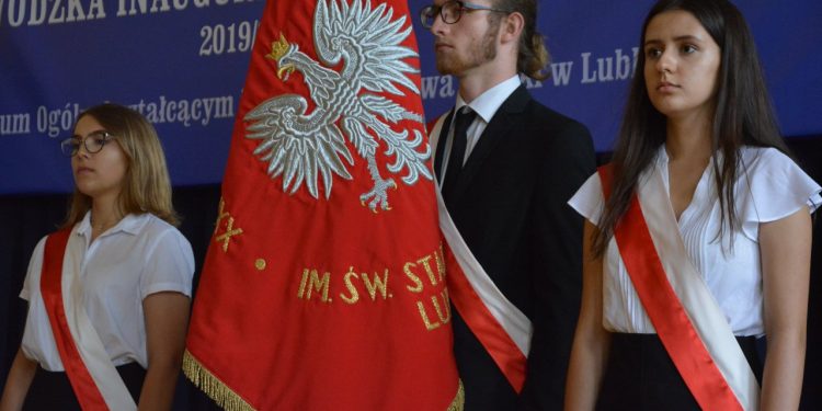 2019-08-03T12:08:27:50 , 

Fot. Piotr Michalski 

Wojewodzka Inauguracja Roku Szkolnego . Biskupiak .