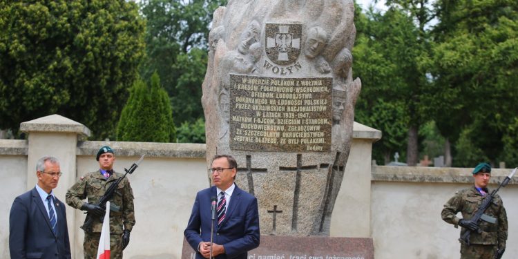 2019-07-17T12:40:32:01 , 

Fot. Piotr Michalski 


Uroczystosci Krwawa Niedziela na Wolyniu z udzialem prezes IPN Jaroslaw Szarek .