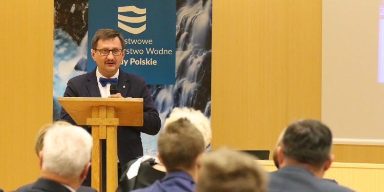 2019-05-20T11:24:31:20 , 

Fot. Piotr Michalski 


Porozumienie dotyczace rewitalizacji i zagospodarowania Zalew Zemborzycki .