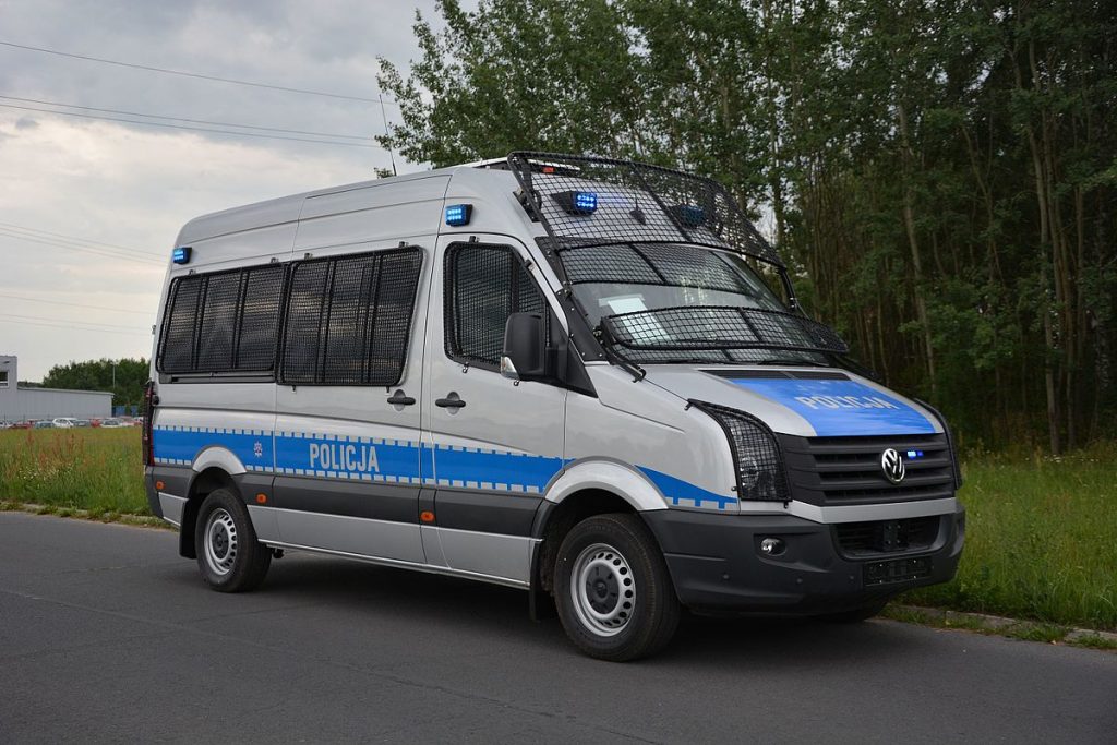 policja vw crafter furgon w