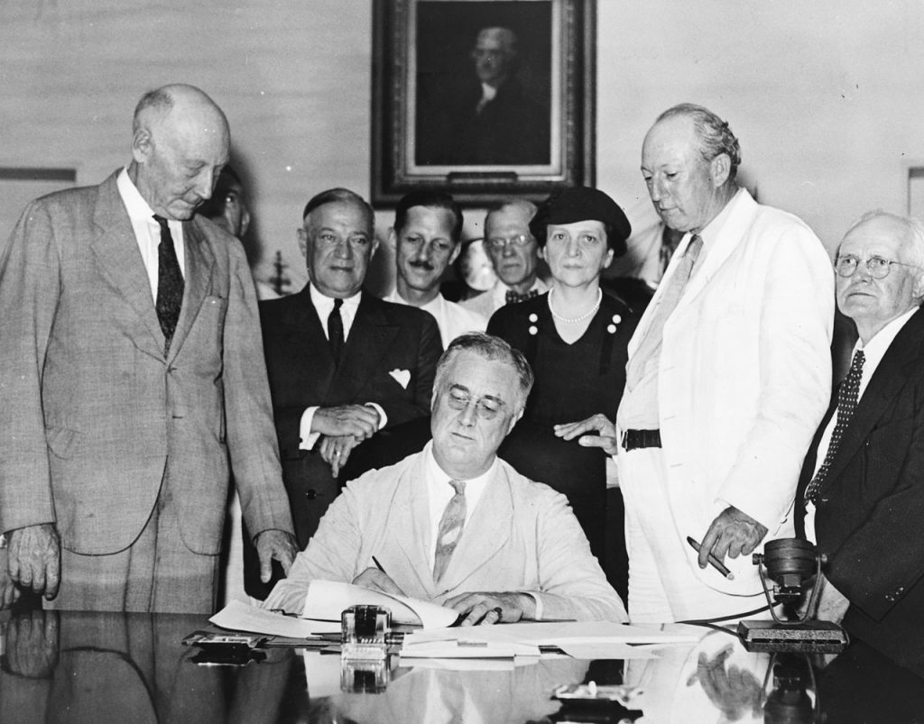 14.08.2019 "Ekspresem przez historię" 1 signing of the social security act 1