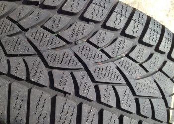 winter tyre 1342875 960 720