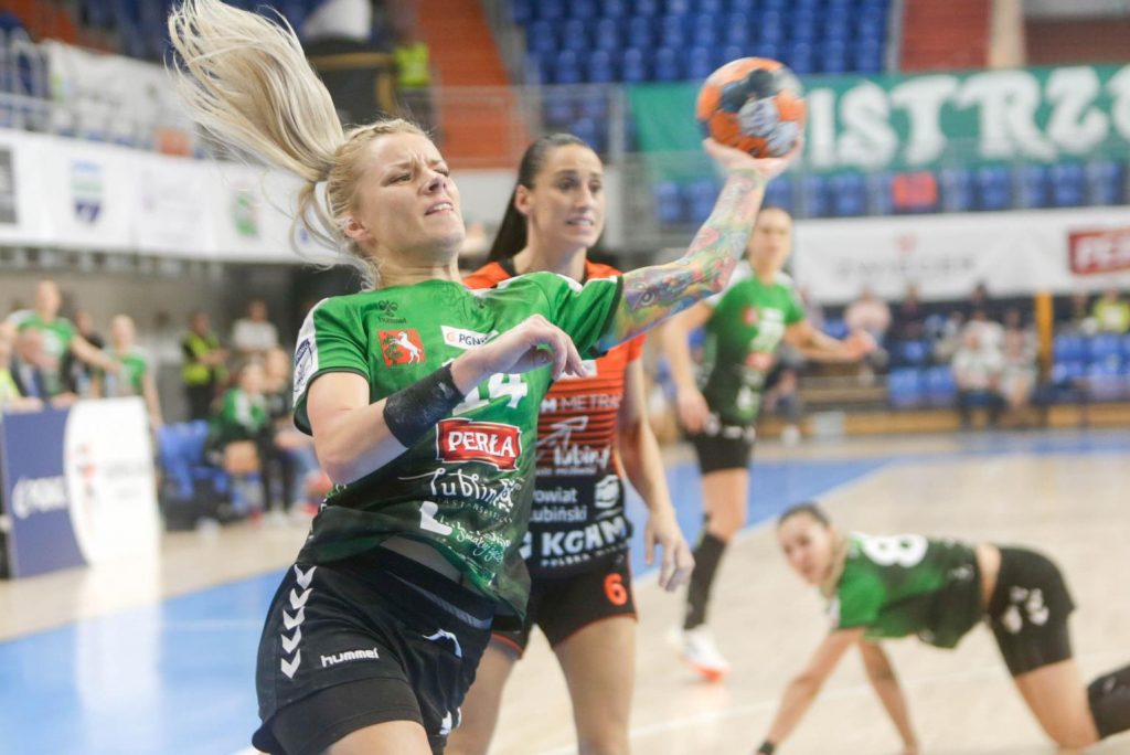 Perła nadal zwycięska 1 002
