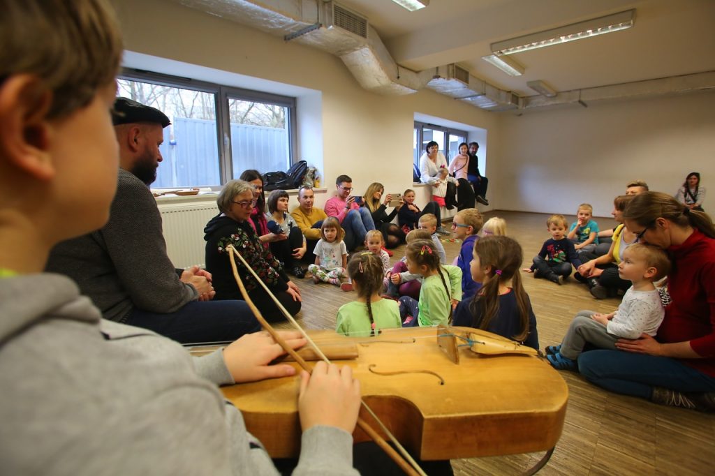 pm mikolajkifolk16