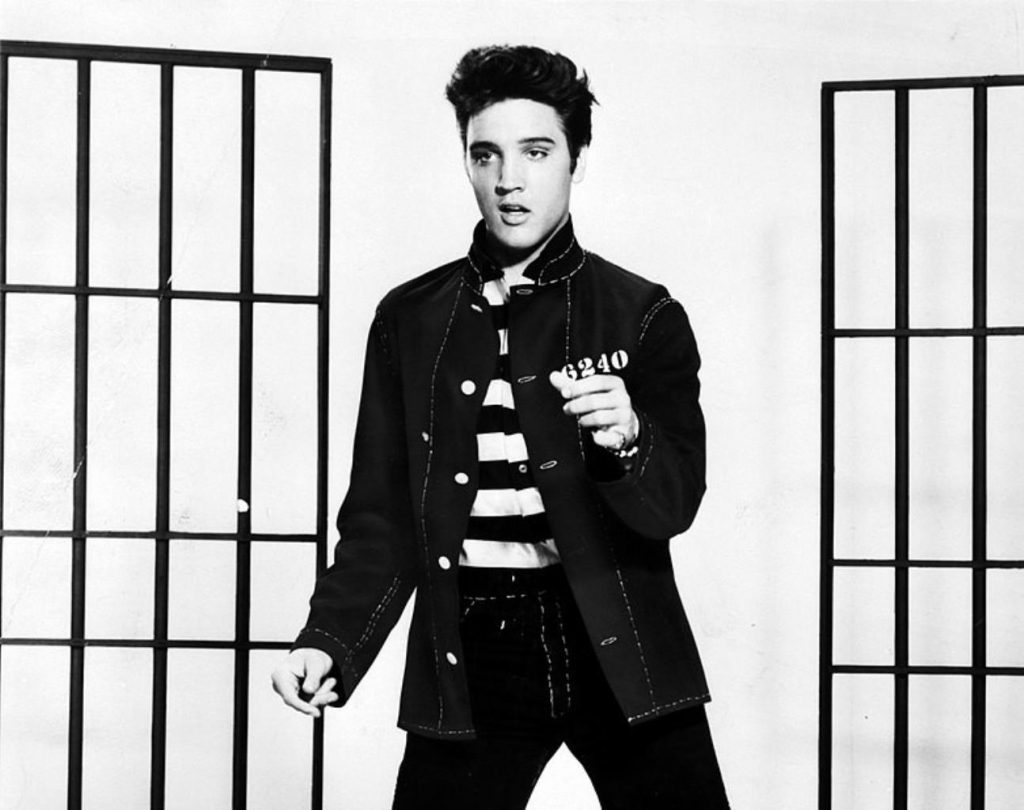 800px elvis presley promoting jailhouse rock 2 1