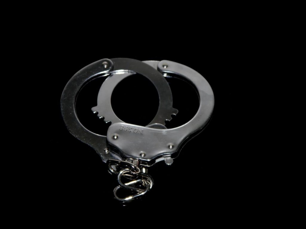 handcuffs 1078871 1920 1