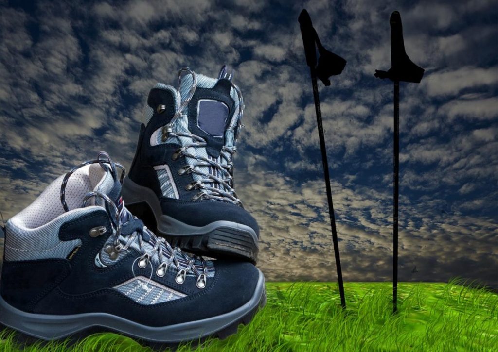 hiking shoes 276794 960 720 1