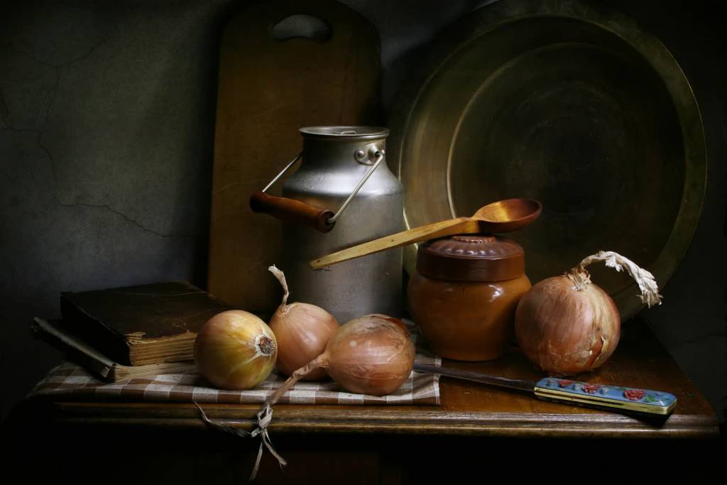 still life with onions 4876410 1920 2020 04 24 134630