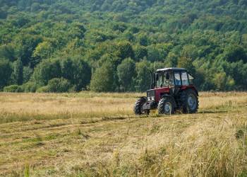 tractor 2546370 1920 2020 04 02 091726