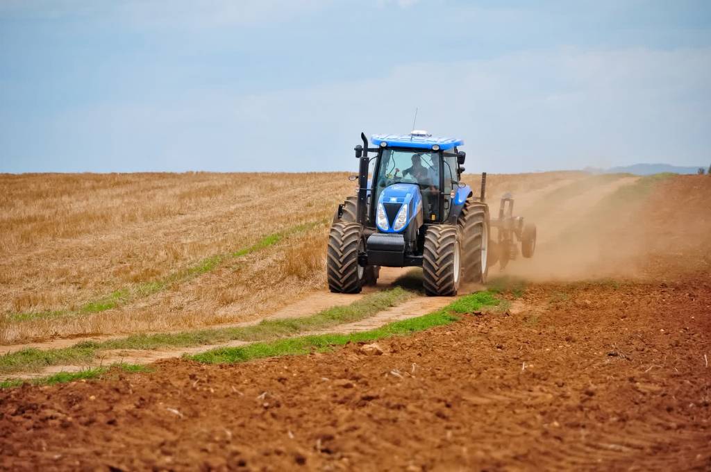tractor 5310953 1920 2020 06 24 131558