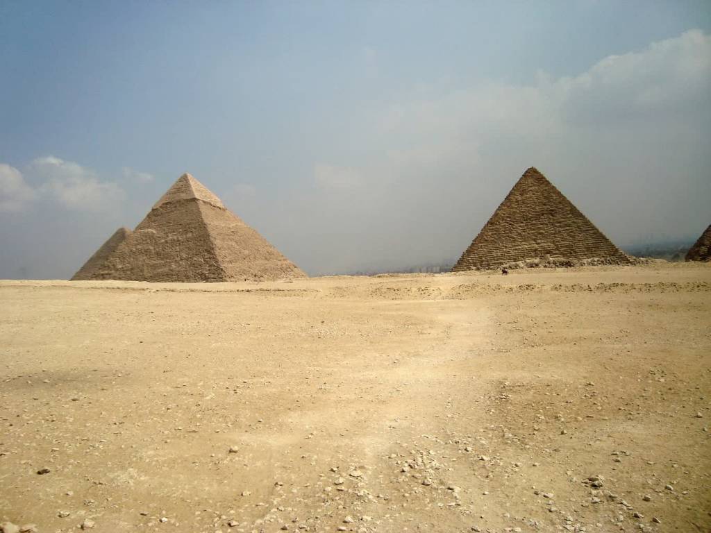 pyramids 798401 1920 2020 08 03 073009