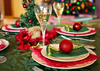 christmas table 1909796 1920 2020 12 24 124910