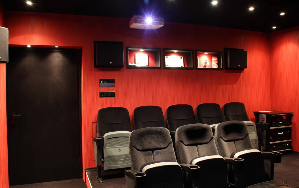 home theater 873241 1920 2021 01 16 130403