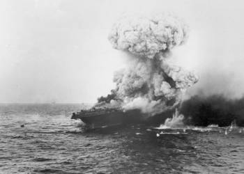 large explosion aboard uss lexington cv 2 8 may 1942 80 g 16651 2021 04 29 122321