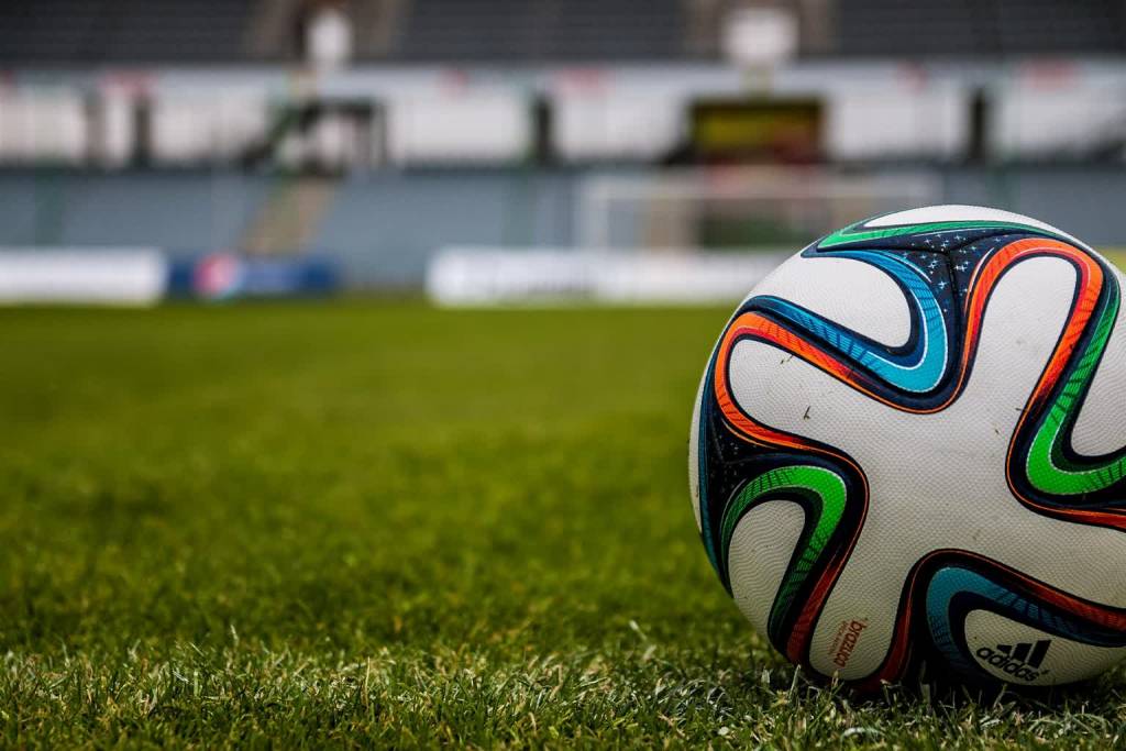 the ball 488716 1920 2021 08 28 004600