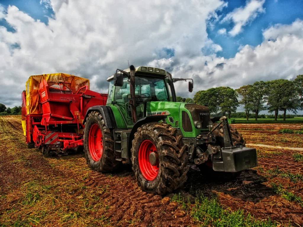 tractor 385681 1920 2021 09 22 095416