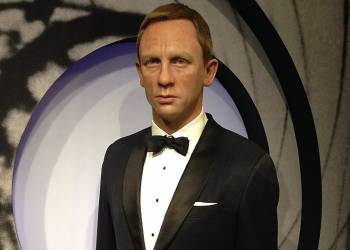 800px james bond daniel craig figure at madame tussauds london 30318318754 2021 10 02 114234