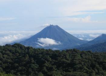 arenal volcano as seen from monteverde 2021 11 26 153318