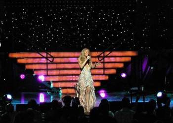 mariah carey 2003 tour 1 2021 12 24 130440