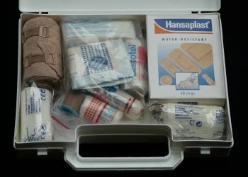 first aid kit g6f830f2bd 1920 2022 05 09 190714