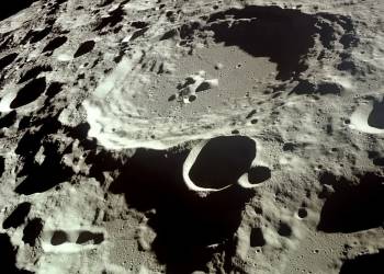 moon dedal crater 2022 08 30 001223