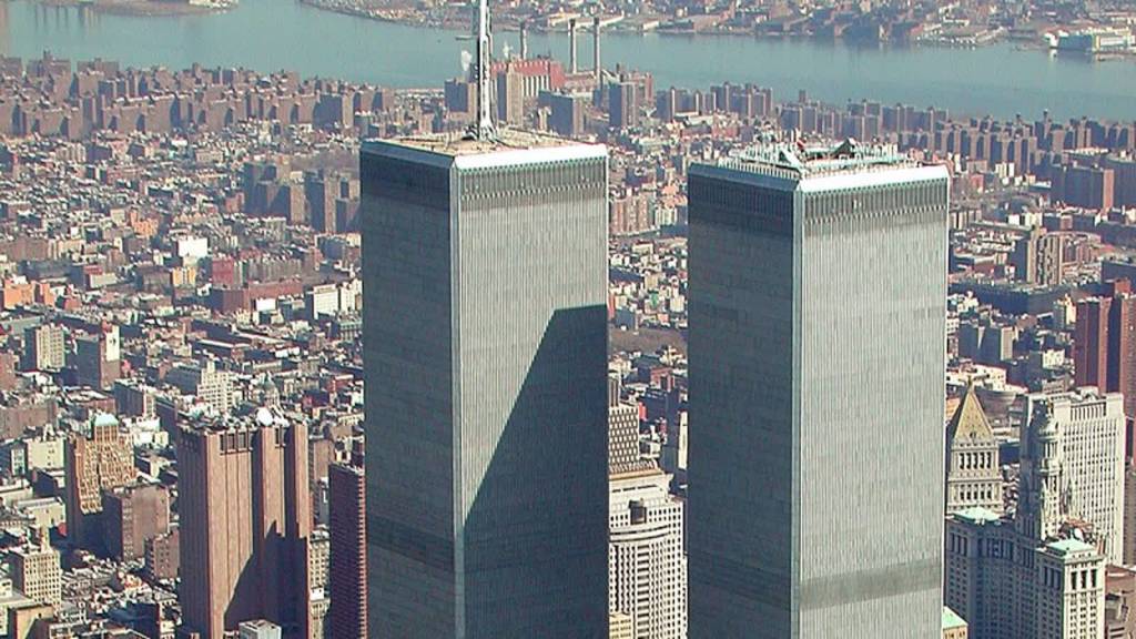 world trade center new york city aerial view march 2001 2022 09 11 103319